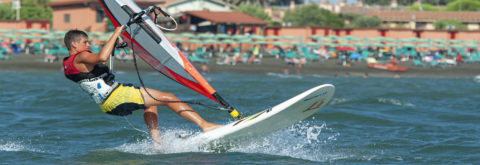WINDSURF  DA URLO